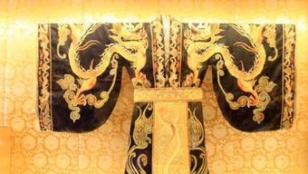 最新龙袍爆料视频,宫廷服饰的华丽蜕变与传承 第2张 最新龙袍爆料视频,宫廷服饰的华丽蜕变与传承 第2张