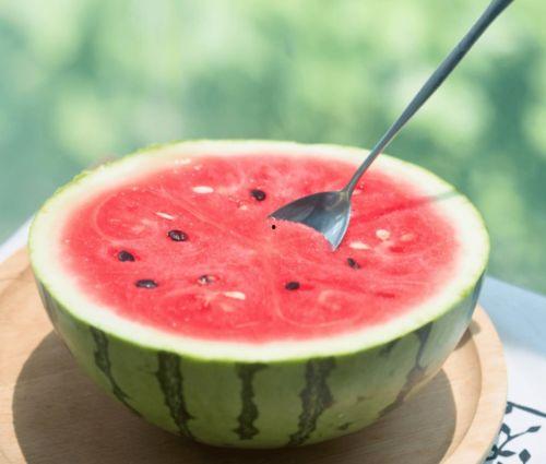 广东健身网红吃瓜,揭秘健身圈幕后故事