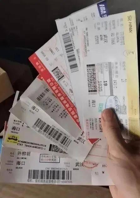 网友共享饮料娱乐吃瓜酱,饮料娱乐吃瓜酱,揭秘网红美食背后的故事 第2张 网友共享饮料娱乐吃瓜酱,饮料娱乐吃瓜酱,揭秘网红美食背后的故事 第2张